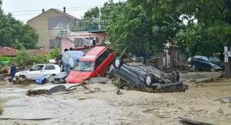 България подгизна, валежите 300% над нормата