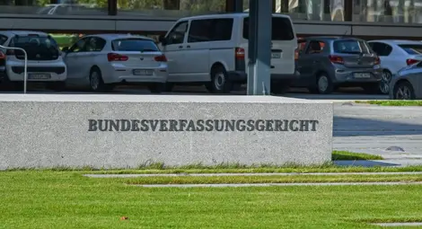 Германският съд спря ратифицирането на фонда на ЕС за възстановяване от COVID-19 Германският съд спря ратифицирането на фонда на ЕС за възстановяване от COVID-19