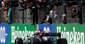 Хамилтън триумфира в Гран при на Португалия