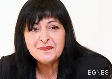 Изхвърлят скандалната Камелия Лозанова