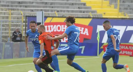 Левски продължава напред след нова победа над Ружомберок