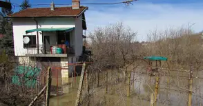 Центърът на Красен е под вода, край  Басарбово Русенски Лом започва да излиза