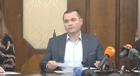 Пенчо Милков, Емилия Пенева и Мария Старцева обясниха как се променят данъците.