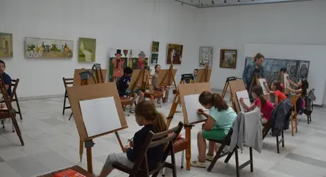 Записват деца за летните  ателиета в галерията
