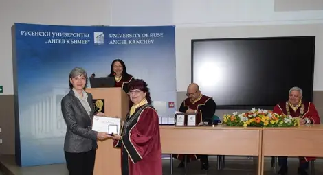 Над 50 хиляди студенти с дипломи от Русенския университет за 80 години