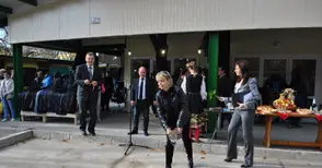 Шилкова плисна менче с вода за 20 нови магазина на Централния пазар