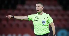 Рефер със значка на ФИФА  ще свири мача с ЦСКА II