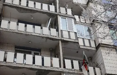 Общината прави предписание за опасна колона в блок &bdquo;Хъшове&ldquo;