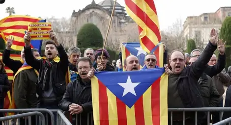 El Pais: Гласоподавателните центрове в Каталония са без връзка с интернет