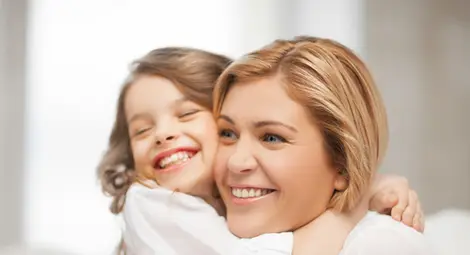 За майчината прегръдка &ndash; защо е важно да прегръщаме децата си?