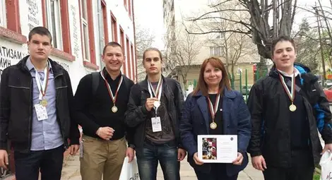 Български ученици със златни медали от НАСА