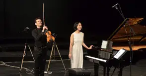 Мартенски пейзаж за солисти и оркестри на фона на септември