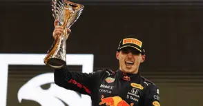 Верстапен подписа нов дългосрочен договор с Ред Бул