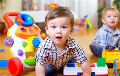 Стотици семейства може да останат без детски заради 6-валентната ваксина