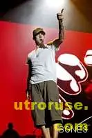 Еминем разказва, как едва не умрял от наркотици 