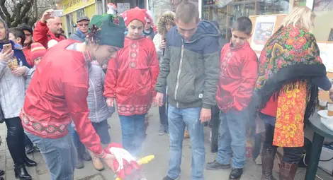 Русенските руснаци прогониха  зимата на празника Масленица