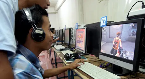 Стоенето пред екрана уврежда очите на тийнейджърите