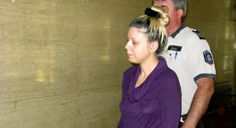 Задържана за дрога румънка поиска съдът да изгони репортерите от залата