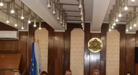 Зам.-кметът Недев: За електронните табла по спирките е избран възможно най-неудачният вариант