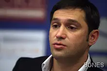 България ще има три медалистки от Световното по бокс