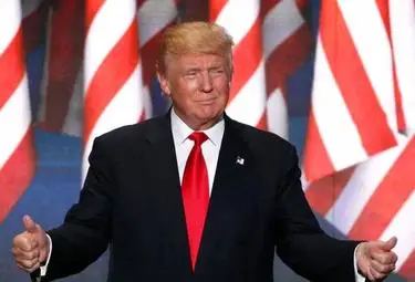 Тръмп пожела щастлива 2017 година на враговете си