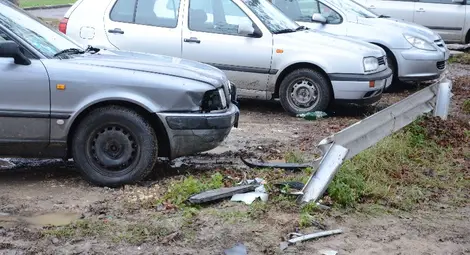 Смачкването на паркирана кола било нарушение, но не престъпление