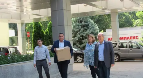 БЪЛГАРСКИТЕ ПАТРИОТИ ЗАКРИХА КАМПАНИЯТА СИ С ДАРЕНИЕ ЗА АГ ПРИ УМБАЛ &bdquo;КАНЕВ&ldquo;