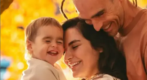 Луи и Рая с малкия Нио. Снимка: Инстаграм