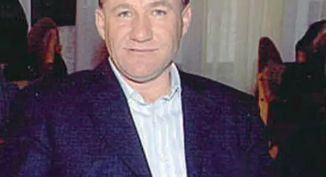 Спасителят на 4-мата младежи плаща операцията на една от пострадалите