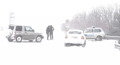 Нови снеговалежи, по-значителни в Южна България