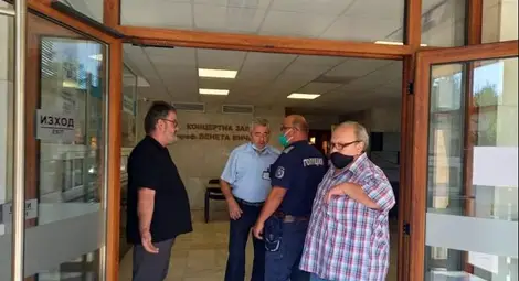 Общински съветници се сбиха в Шумен