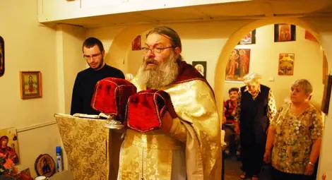 Йеромонах Антоний оглавява Басарбовската света обител 