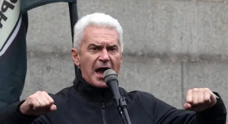 Ташева от "Атака": За лека телесна повреда не може да се иска имунитет Ташева от "Атака": За лека телесна повреда не може да се иска имунитет