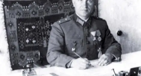 Как народната власт преобръща живота на един посветен на България офицер