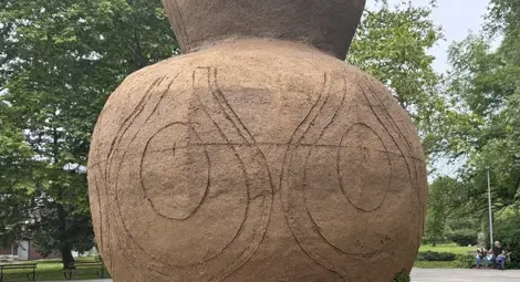 Над 35 000 цветя ще красят един от символите на Русе – Вазата в Парка на младежта Над 35 000 цветя ще красят един от символите на Русе – Вазата в Парка на младежта