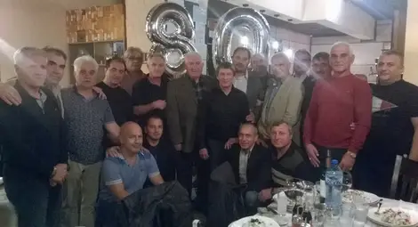 Треньорът на 80-годишния си юбилей с част от световните звезди, започнали пътя си под негово ръководство.Снимка: Архив &bdquo;Утро&ldquo;