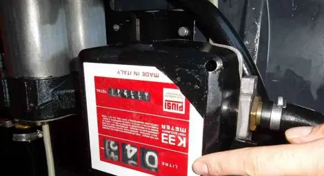 Бус работи като бензиностанция  за евтин дизел до Дунав мост