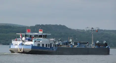 Над 94 000 куб.м утаечна маса изгребана край остров Бръшлен