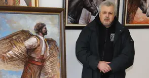 Николай Колев добавя нови теми към любимите си живописни сюжети