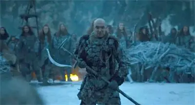 Захари Бахаров се озорил с 8-килограмова брадва в "Игра на тронове"