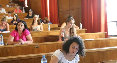 В 46 университета в страната ще се приема с резултати от матурите тази година