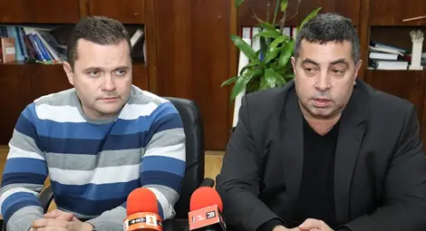 300 световни артисти отменят пътуването си до Русе заради падането на ММД 300 световни артисти отменят пътуването си до Русе заради падането на ММД