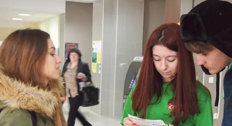 Младежи отбелязаха деня на доброволчеството с 4 акции