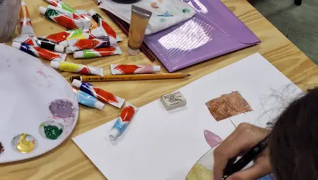 &bdquo;Творчески ателиета за всички&ldquo; превръщат Художествена галерия &ndash; Русе в оживено пространство за арт срещи между поколения