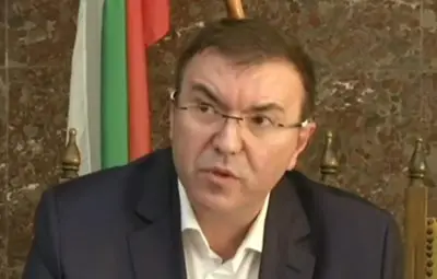 Министър Ангелов: От 22 октомври маските на открито ще бъдат задължителни за всички