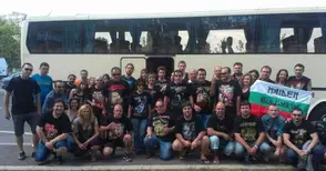 „Айрън Мейдън“ развяха първо българския трибагреник на концерта си в Букурещ