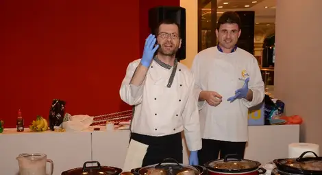 Торти-сърца и &bdquo;вълшебно гърне&ldquo; привлякоха гурмани в &bdquo;Мол Русе&ldquo;