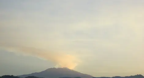 Сицилия посреща партньори от 6 страни с огнено шоу на Етна