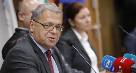 При посещението на министър Попов в Русе в началото на януари инсинераторът бе сред основните дискутирани теми.  Снимка: Архив &bdquo;Утро&ldquo;