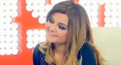 Дикова в директен флирт със сина на Петя Буюклиева